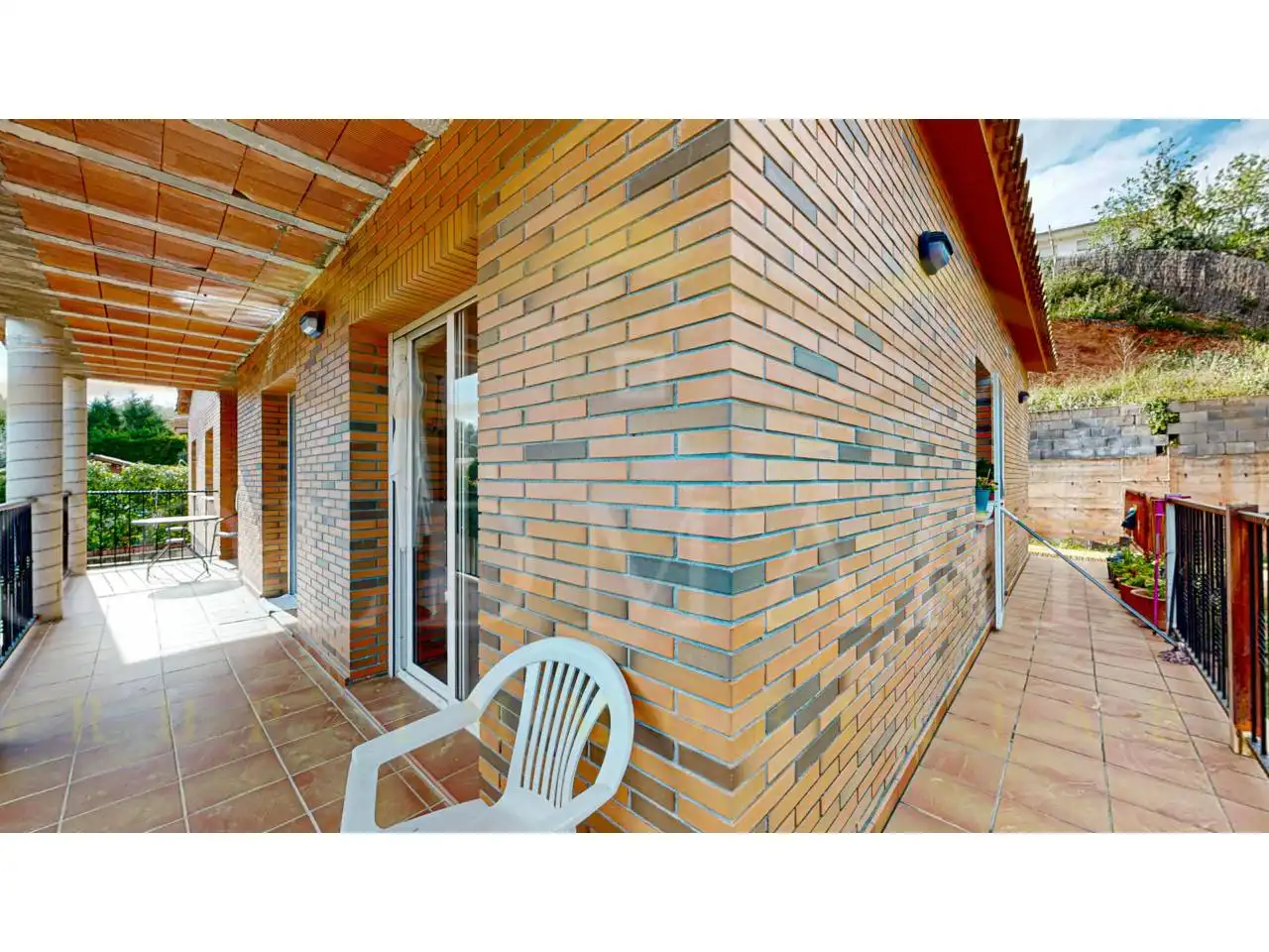 Vista exterior de Casa o xalet en venda en Corbera de Llobregat amb Calefacció i Terrassa