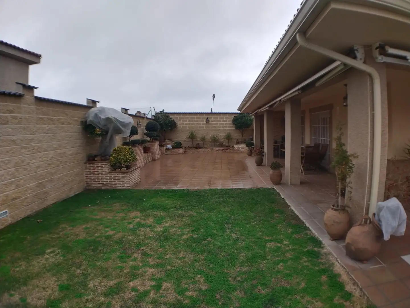 Terrassa de Casa o xalet en venda en Moraleja de Enmedio amb Aire condicionat, Calefacció i Jardí privat