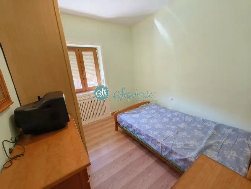 Bedroom of Flat for sale in Segovia  with Heating, Terrace and Furnished