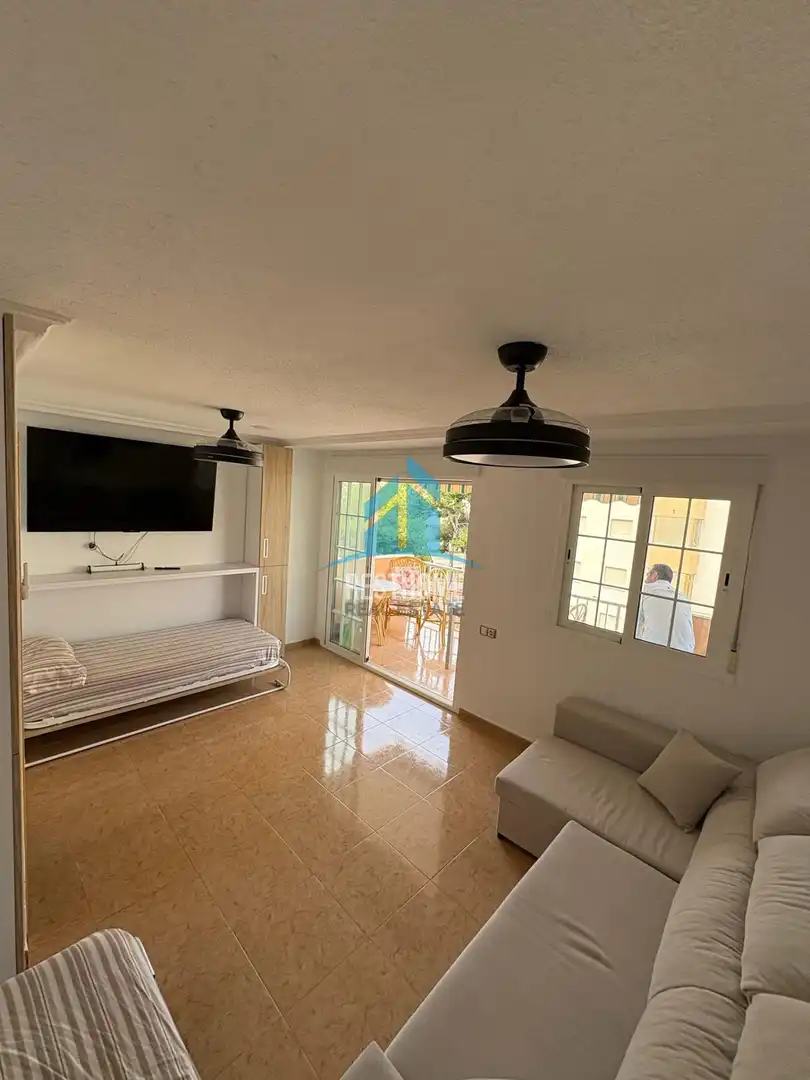 Sala de estar de Piso en venta en Cullera con Terraza y Piscina comunitaria