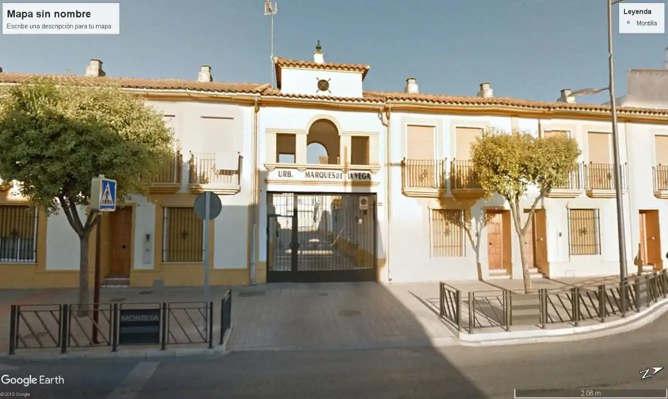 Individuel à vendre à Avenida del Marqués de la Vega de Armijo 64