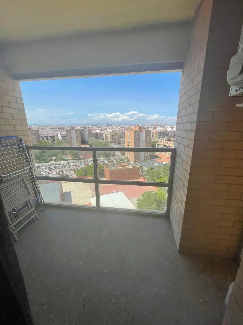 Vista exterior de Piso en venta en Valencia con Aire acondicionado, Calefacción y Amueblado