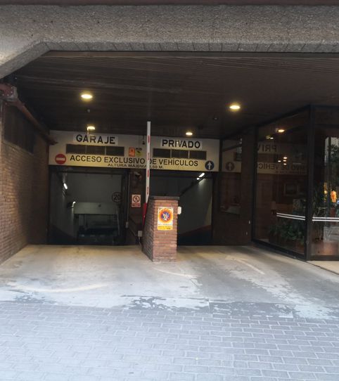 Foto 2 de Garaje en venta en Calle María de Molina, 5, Centro, Valladolid Capital