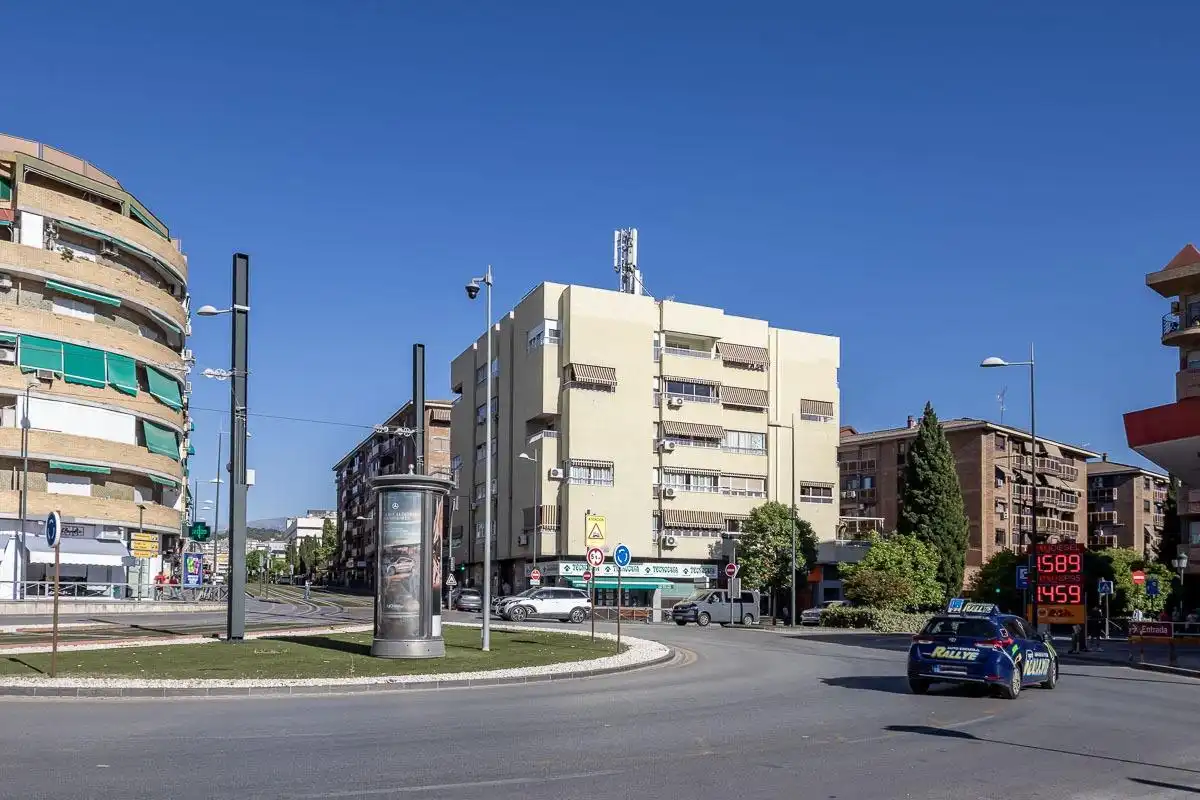 Exterior view of Flat for rent in Granada  with Air Conditioner, Heating and Terrace