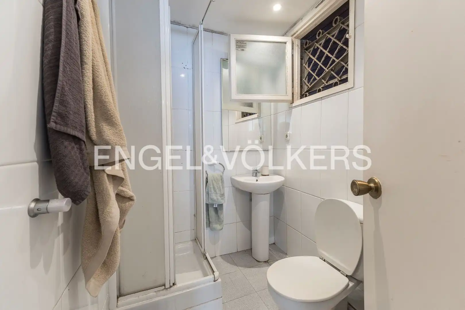 Bany de Apartament en venda en Sabadell amb Calefacció i Parquet