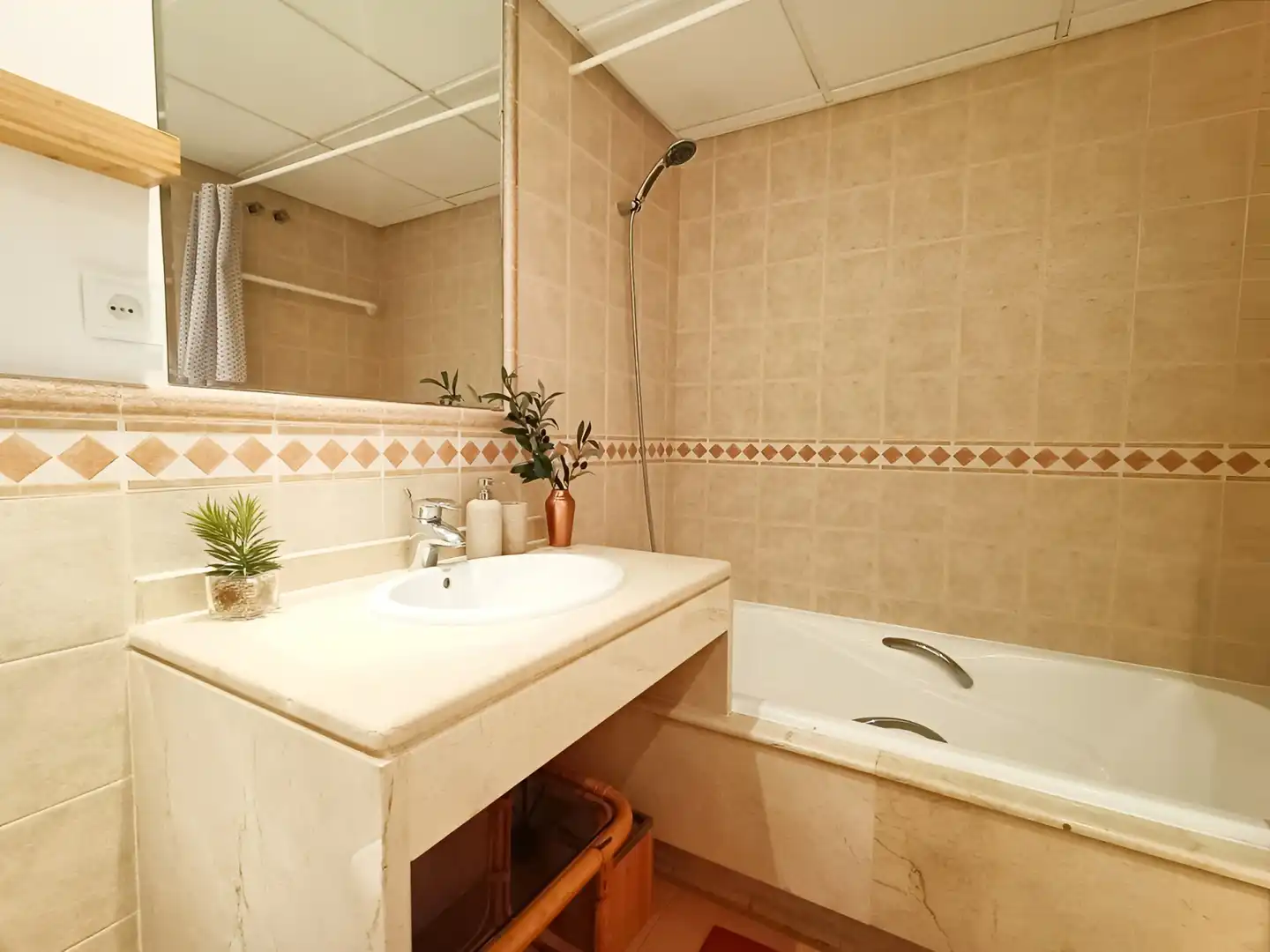 Apartamento con piscina en venta en Milla de Oro, imagen 20