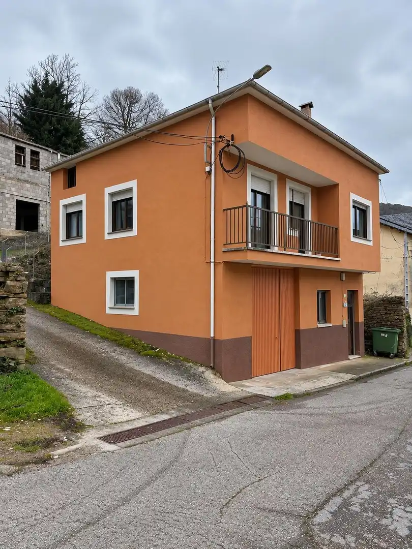 Casa en venta en Trabadelo, imagen 2