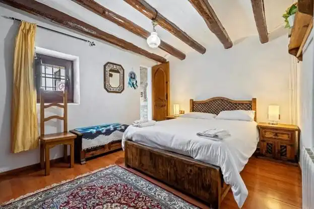 Habitación de Finca rústica en venta en Querol con Calefacción, Jardín privado y Terraza