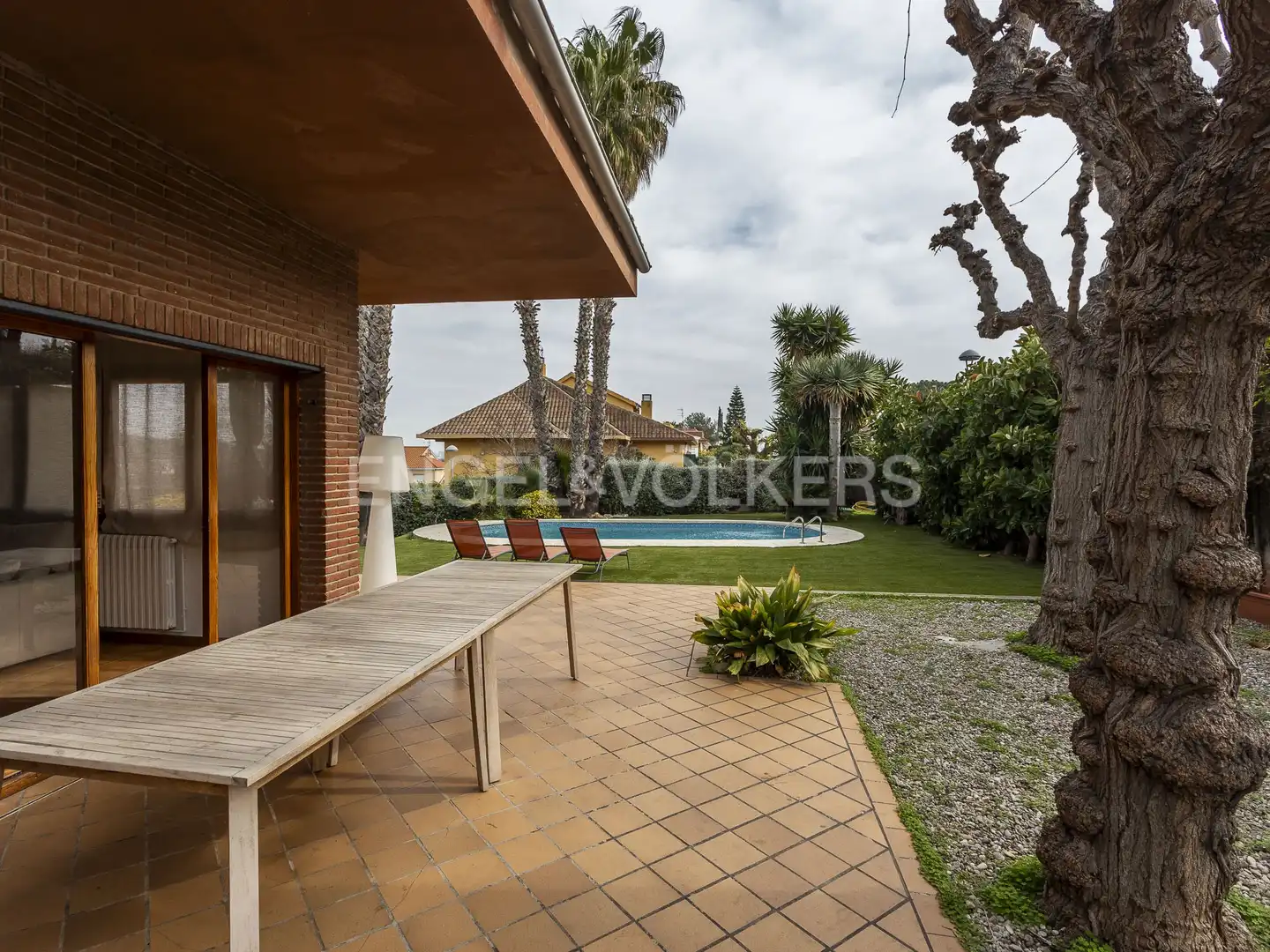 Jardí de Casa o xalet en venda en Vilanova i la Geltrú amb Calefacció, Jardí privat i Terrassa