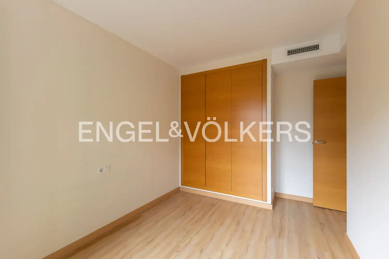 Bedroom of Detached homes for rent in Rocafort  with Air Conditioner, Heating and Parquet flooring