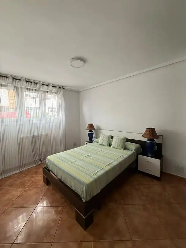 Schlafzimmer von Wohnung zur Miete in Sopela mit Privatgarten und Schwimmbad