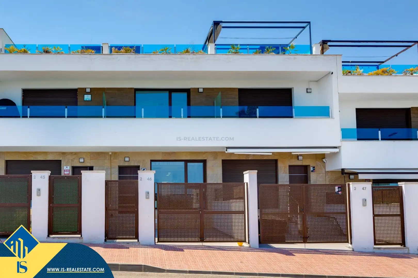 Casa con piscina en venta en Los Balcones - Los Altos