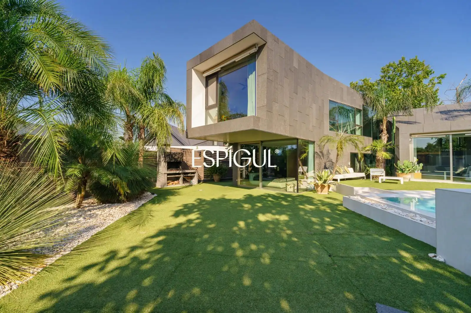 Vista exterior de Casa o xalet en venda en Sant Cugat del Vallès amb Aire condicionat, Calefacció i Terrassa