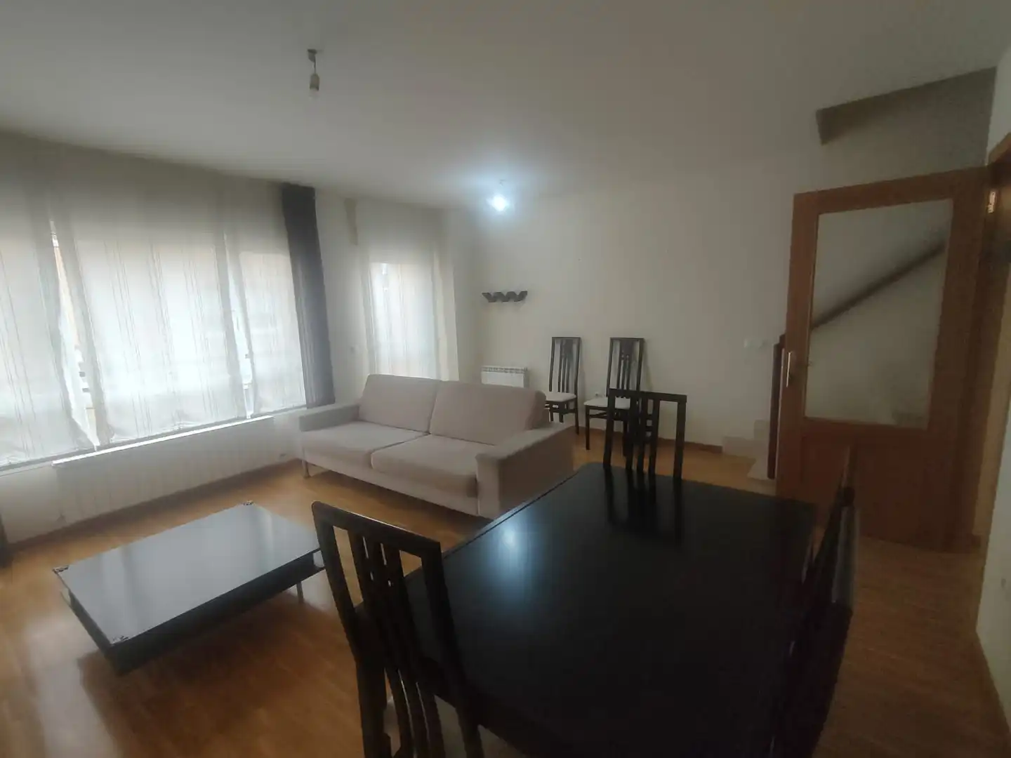 Sala d'estar de Pis en venda en Monfarracinos amb Piscina i Balcó