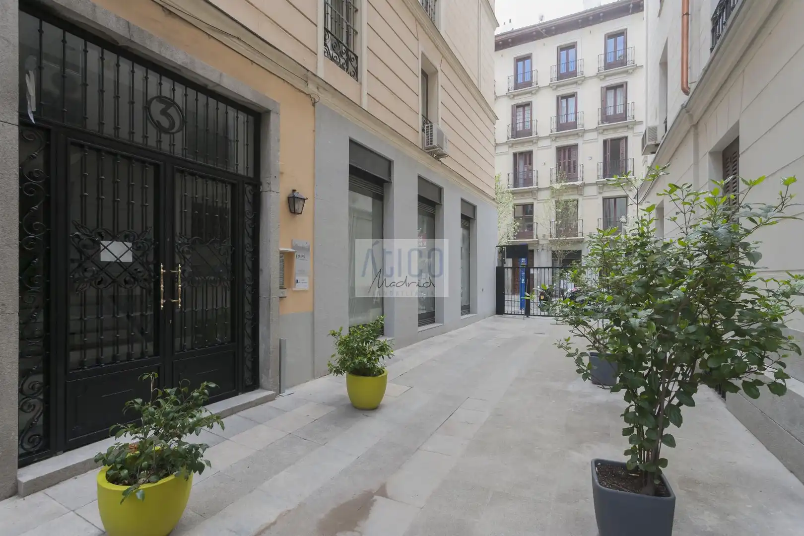 Exterior view of Flat for rent in Madrid  with Air Conditioner, Heating and Furnished