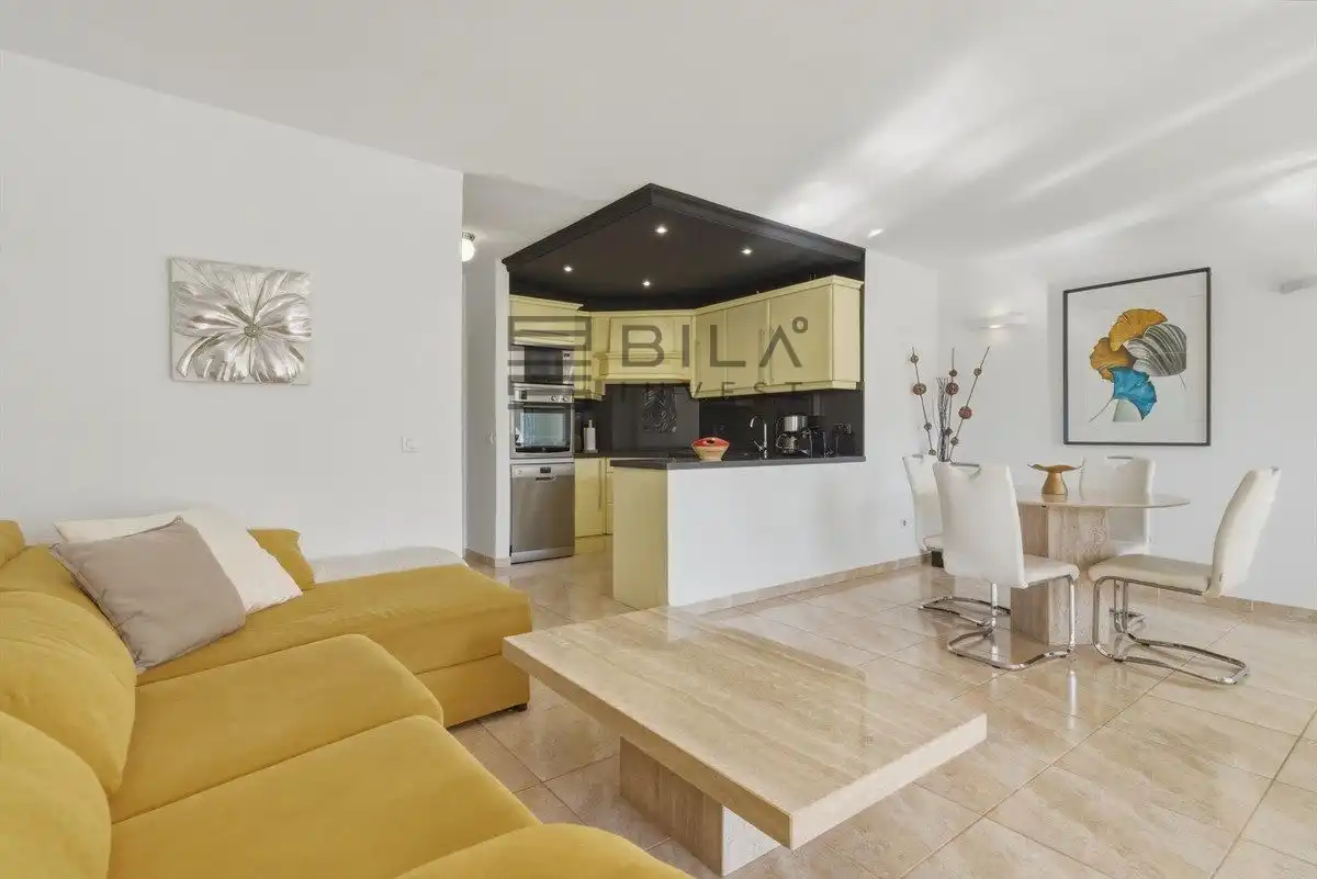Flat for sale in La Siesta, Mijas Golf