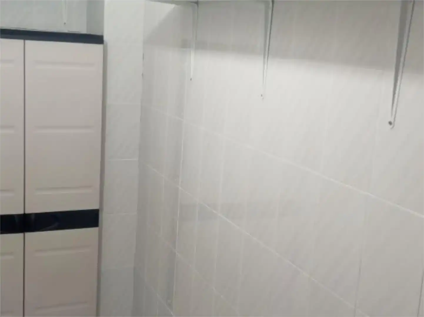 Badezimmer von Wohnung zur Miete in Peal de Becerro mit Klimaanlage und Möbliert