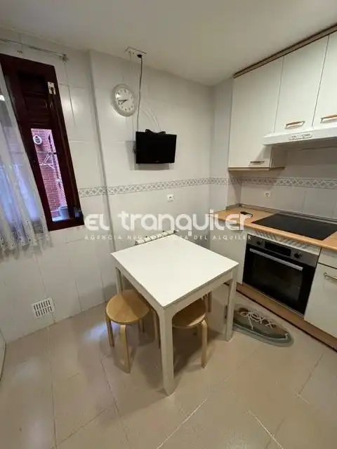 Cocina de Piso de alquiler en Parla con Aire acondicionado, Piscina y Amueblado