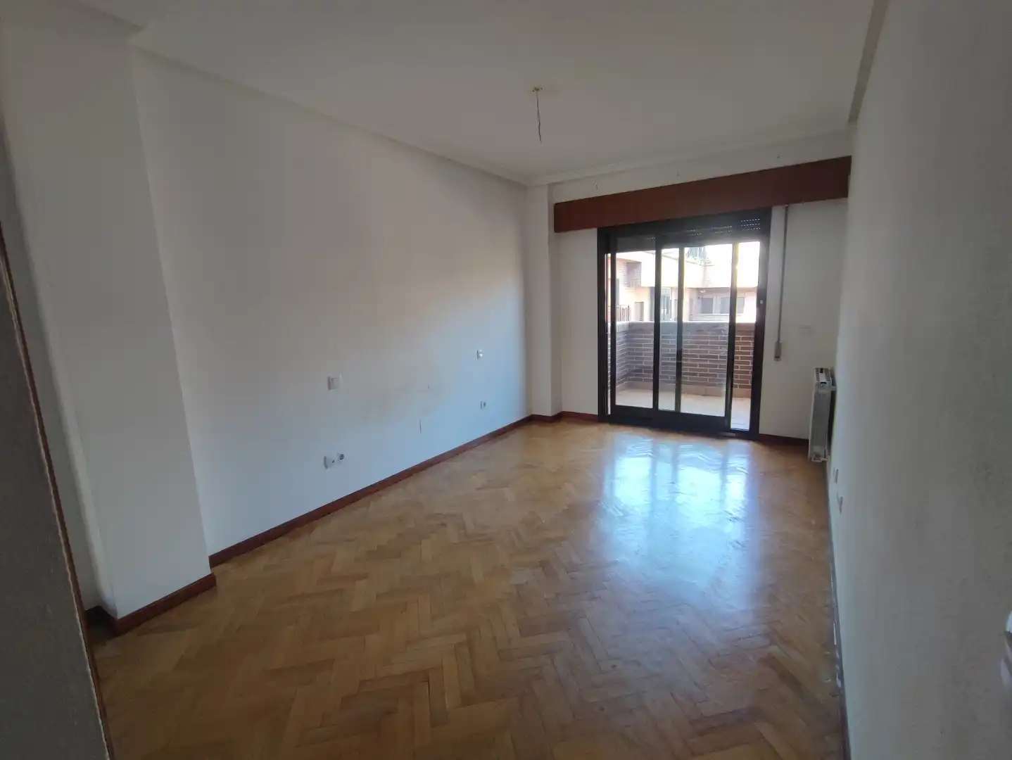 Sala de estar de Piso en venta en Madrid con Calefacción, Terraza y Horno