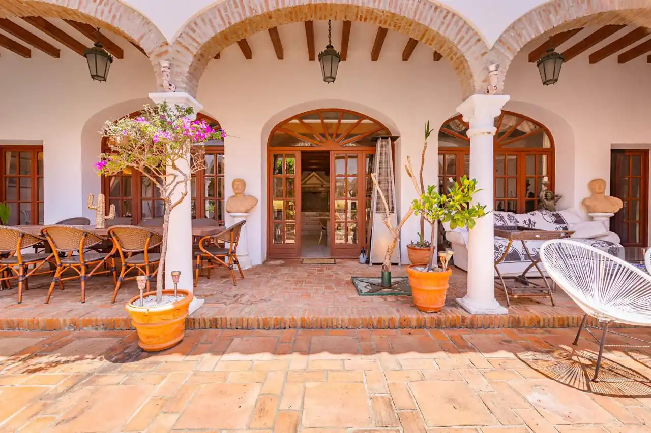 Terrassa de Casa o xalet en venda en Manilva amb Aire condicionat, Jardí privat i Terrassa