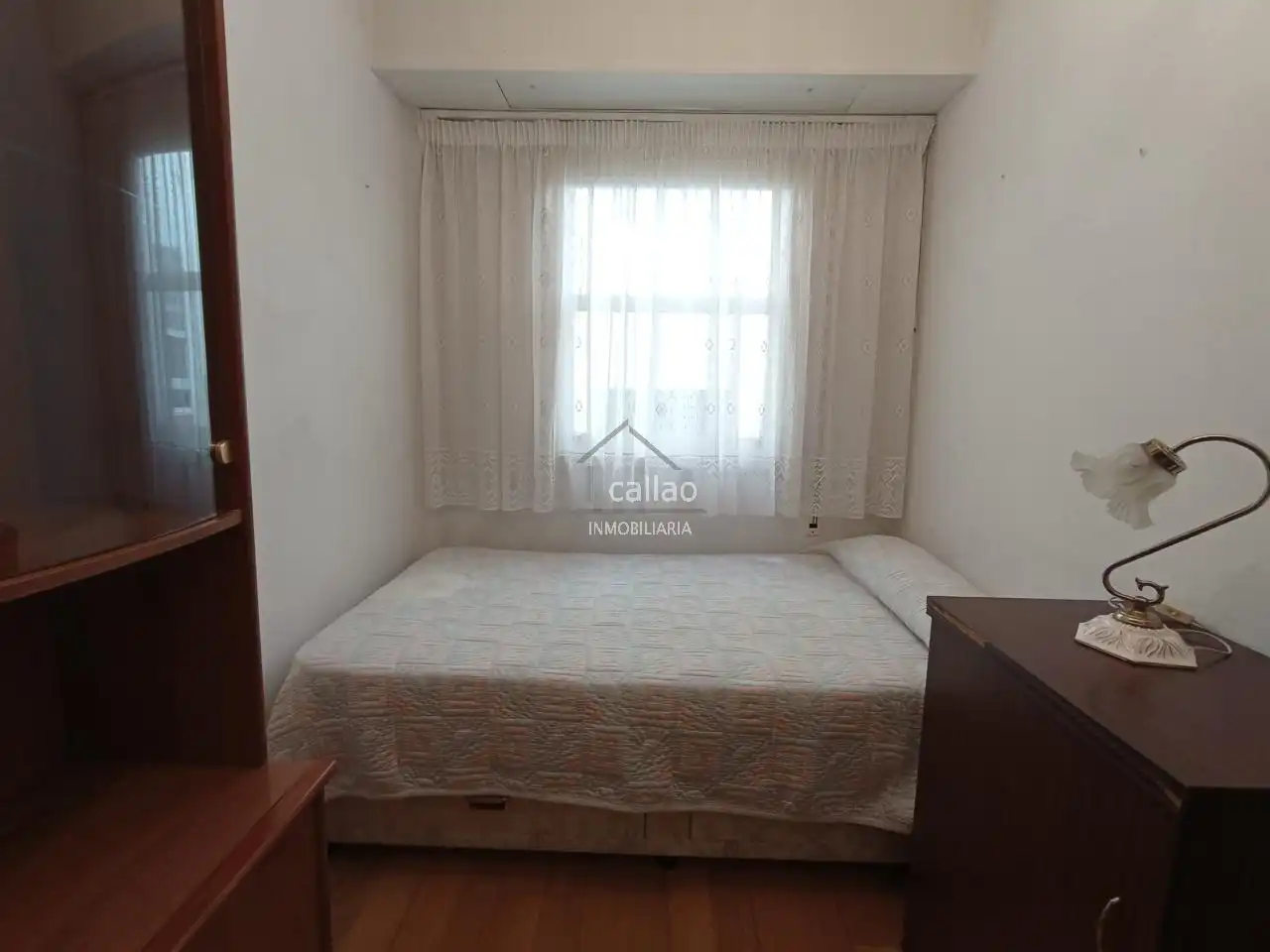 Habitación de Piso de alquiler en Ferrol con Calefacción y Amueblado