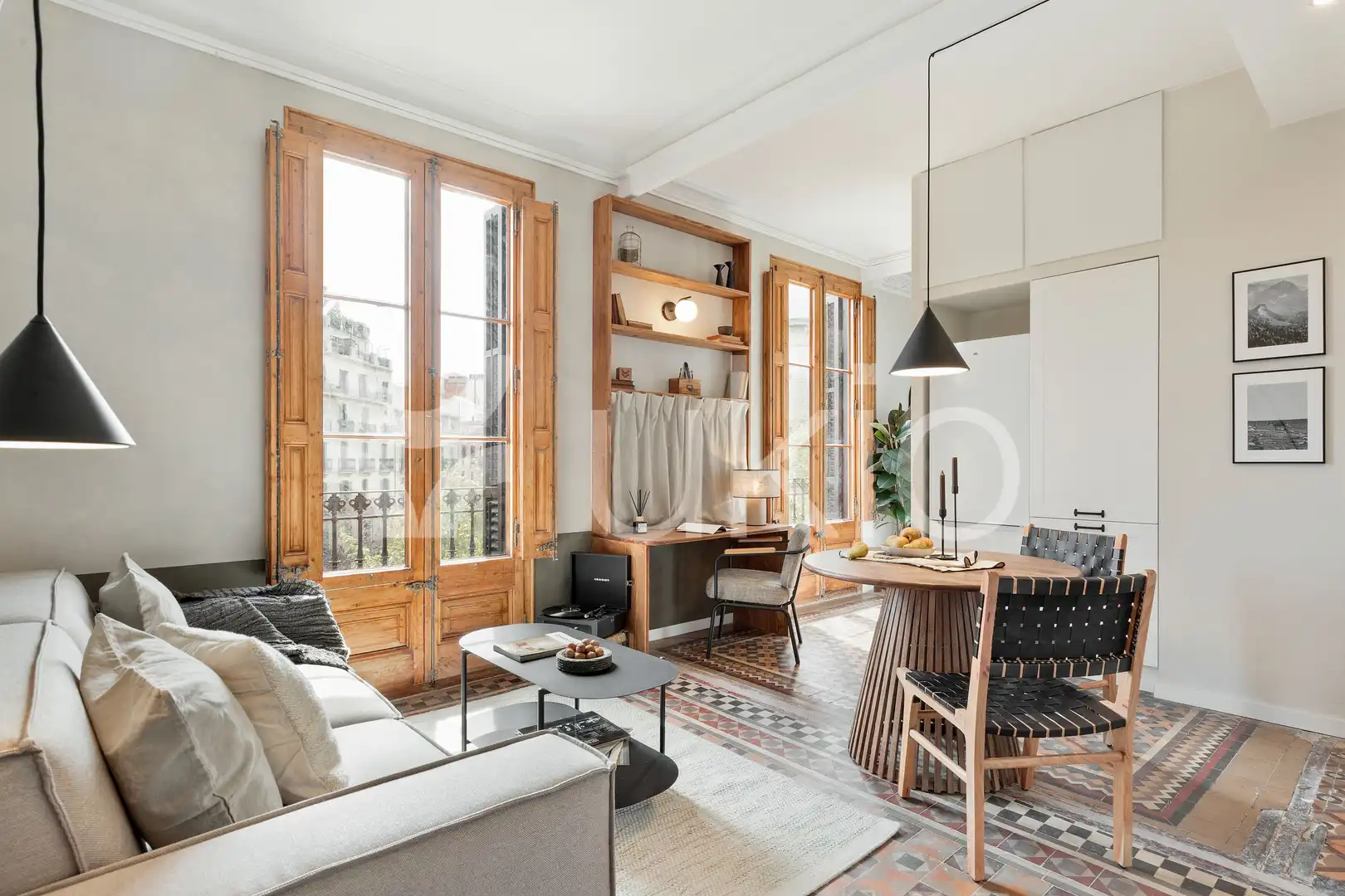 Apartamento con terraza en alquiler en Carrer del Bruc, imagen 2