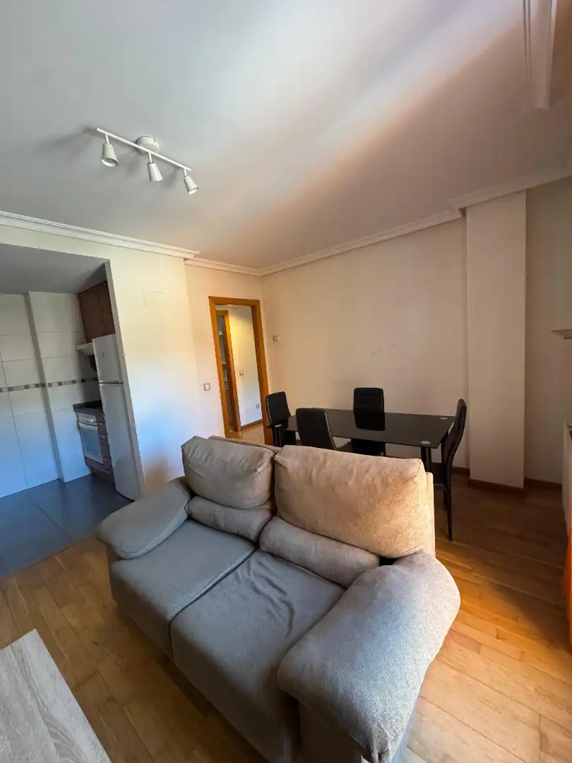 Appartement avec ascenseur à louer à Calle Daniel Moyano 8, imagen 4