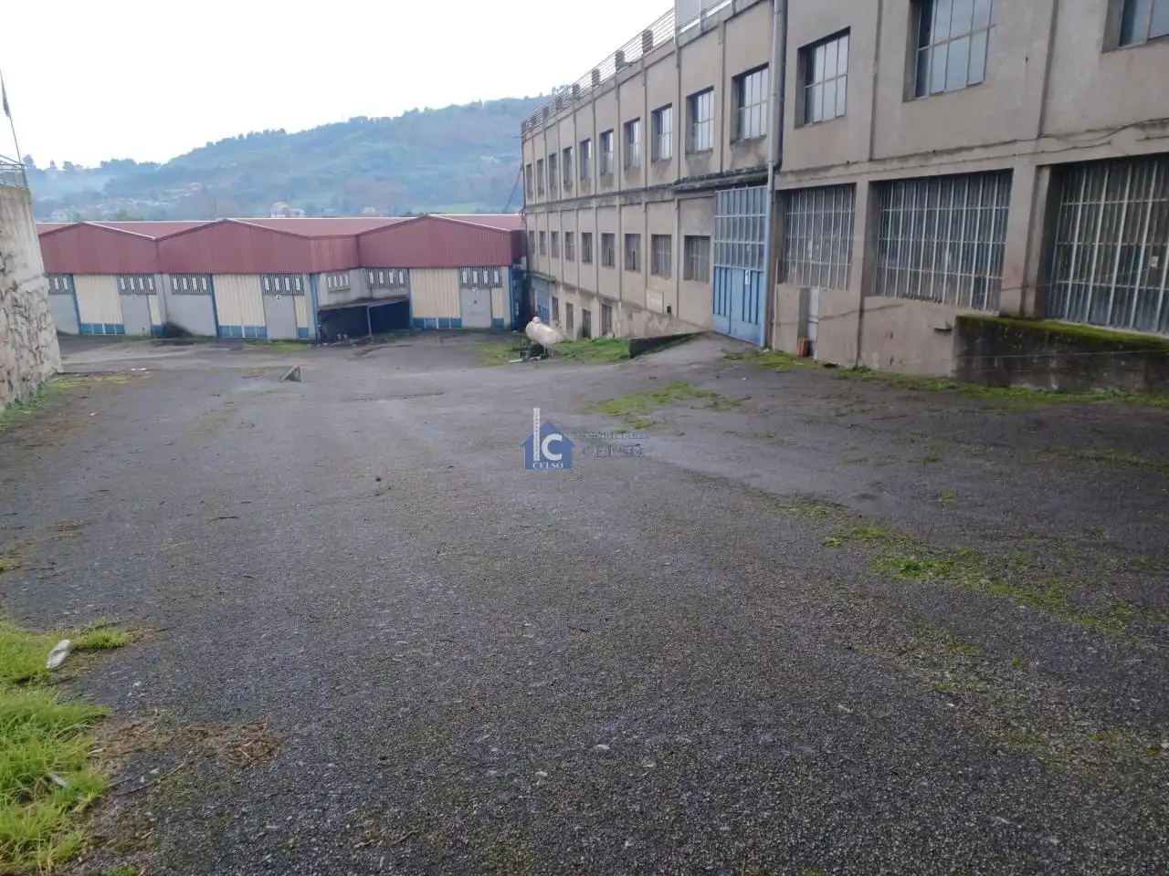 Nau industrial de lloguer en Ourense Capital 