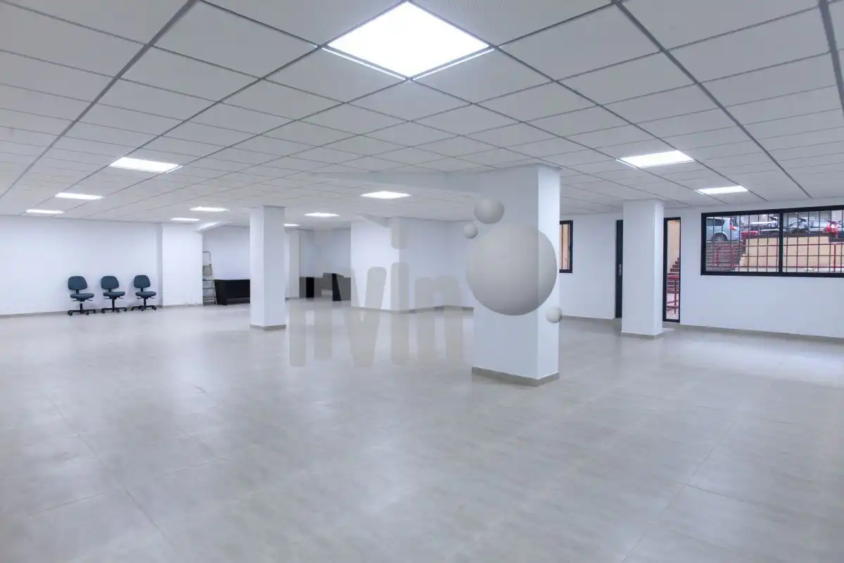 Ufficio con ascensore in affitto a Hospital