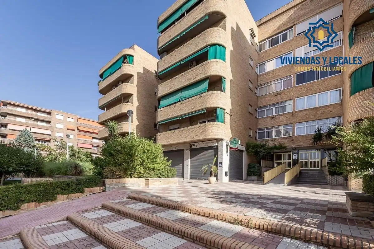 Piso con terraza en venta en Calle del Profesor Agustín Escribano 7, imagen 22