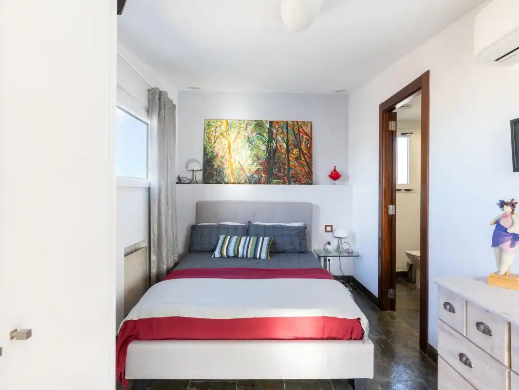 Schlafzimmer von Dachboden zum Verkauf in Valencia mit Klimaanlage, Heizung und Terrasse