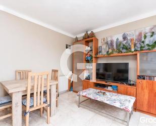 Living room of Flat for sale in Vilanova i la Geltrú  with Furnished, TV and Balcony