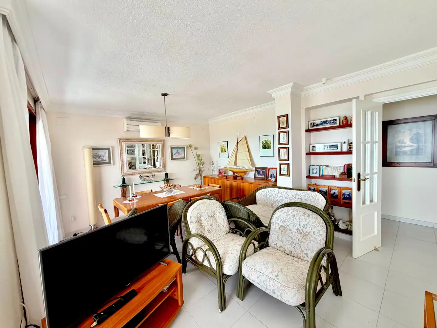 Comedor de Apartamento en venta en Orihuela con Aire acondicionado, Amueblado y Microondas