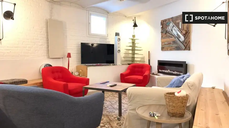 Sala de estar de Piso de alquiler en  Barcelona Capital con Aire acondicionado, Calefacción y Amueblado