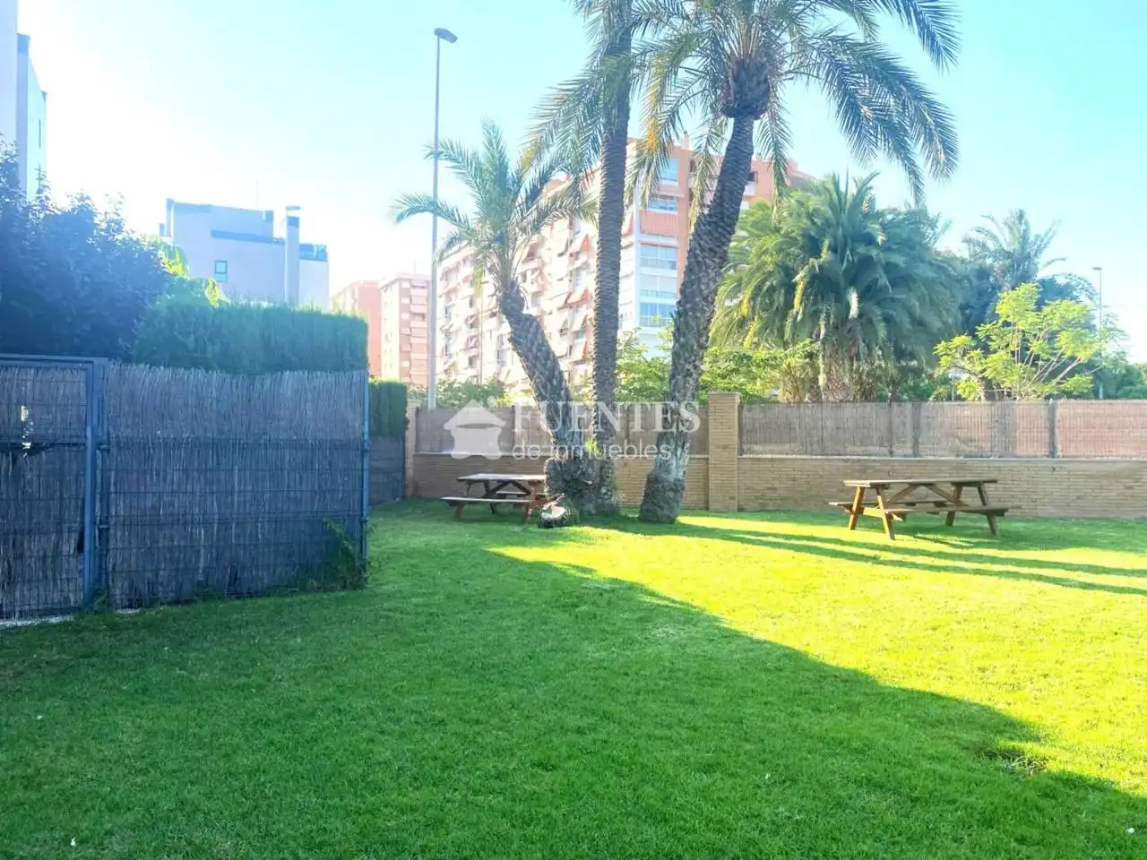 Pis de lloguer a Avenida Cardenal Francisco Álvarez, Paus - Poligono San Blas