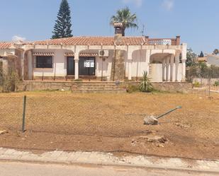 Vista exterior de Casa o xalet en venda en Vélez-Málaga amb Aire condicionat i Terrassa