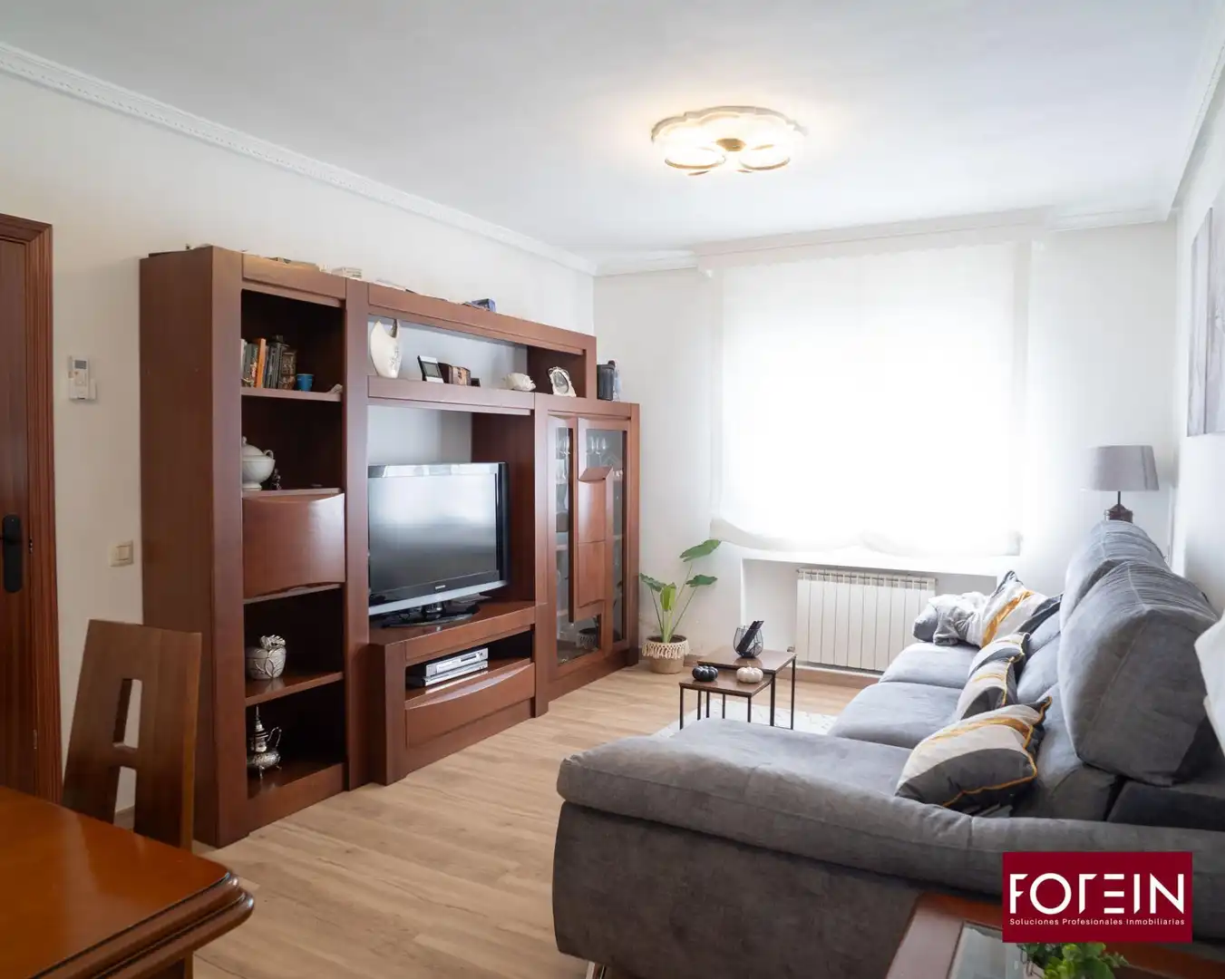 Sala d'estar de Casa o xalet en venda en Torrejón del Rey amb Aire condicionat, Calefacció i Jardí privat