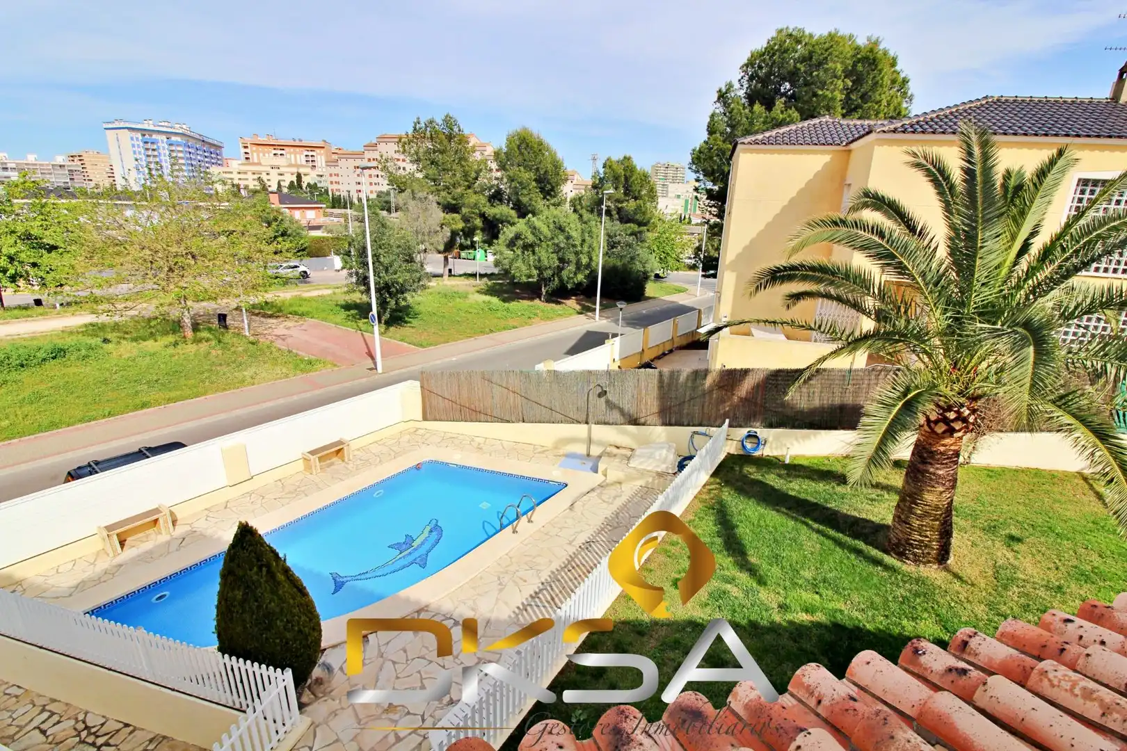 Vista exterior de Casa o xalet en venda en Oropesa del Mar / Orpesa amb Aire condicionat, Jardí privat i Terrassa