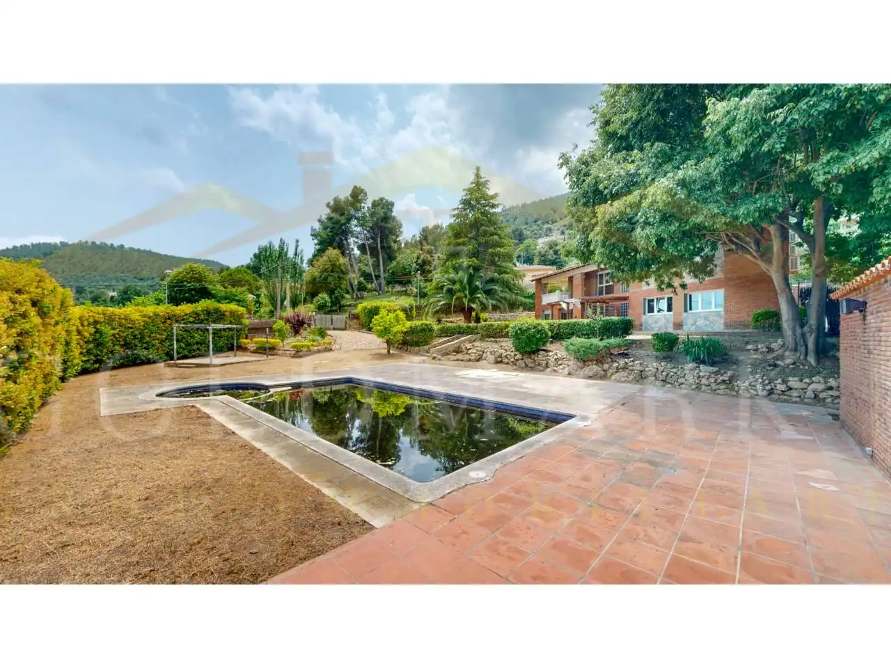 Jardí de Casa o xalet en venda en Corbera de Llobregat amb Aire condicionat, Calefacció i Jardí privat