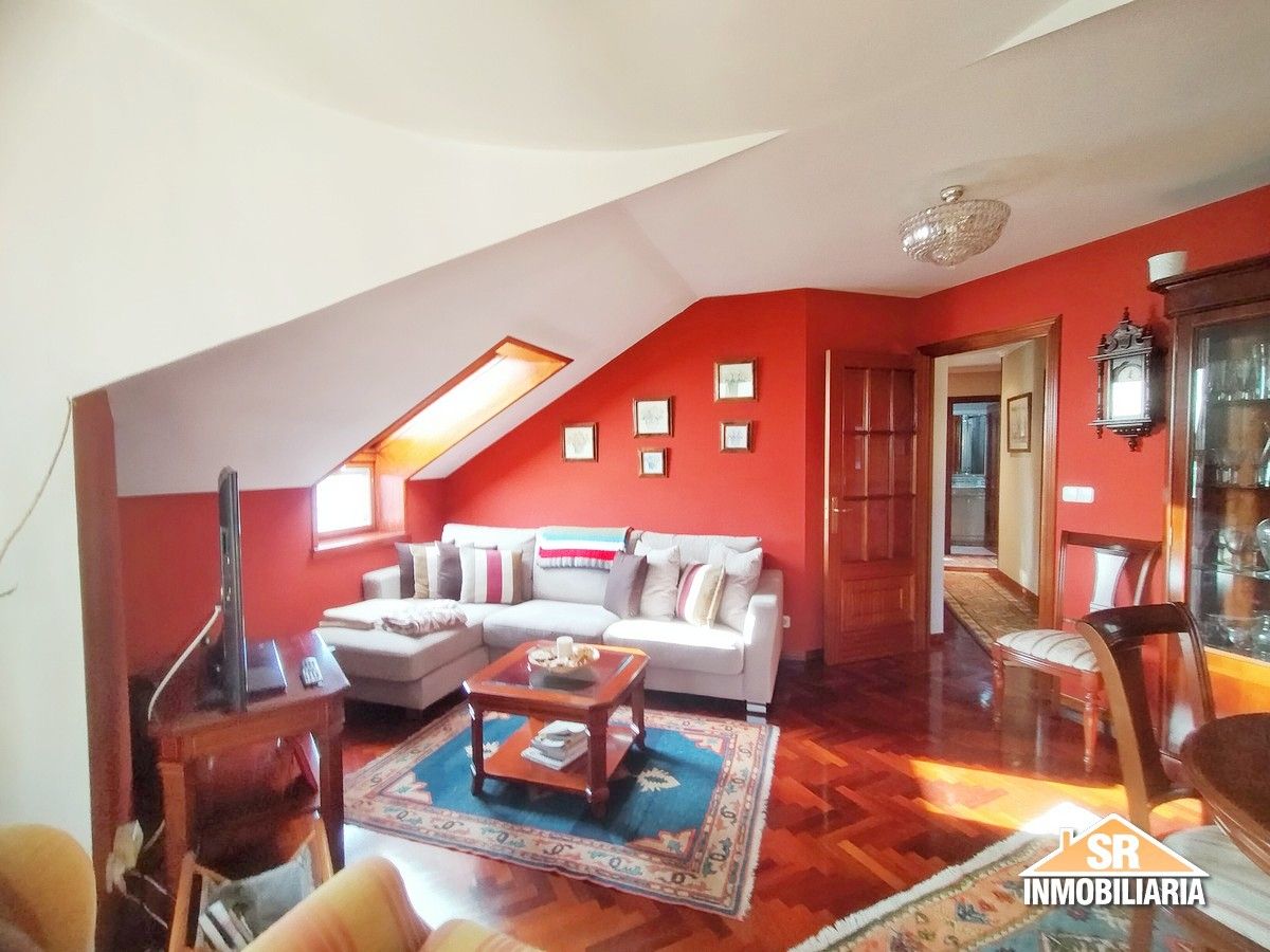 Wohnzimmer von Dachboden zur Miete in A Coruña Capital  mit Heizung, Parkett und Möbliert