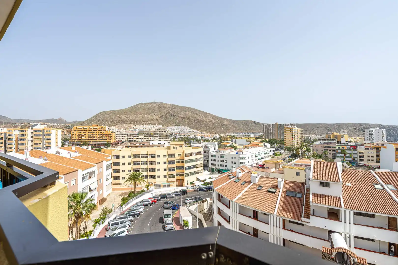 Vista exterior de Piso de alquiler en Arona con Terraza y Amueblado