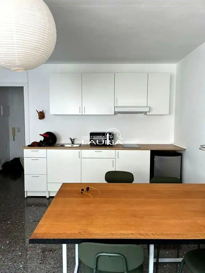 Cocina de Oficina de alquiler en Valencia con Aire acondicionado