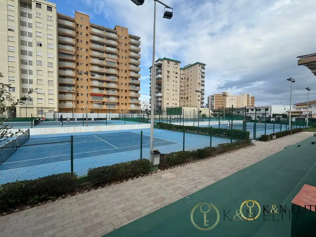 Parking de Piso de alquiler en Sueca con Terraza y Piscina