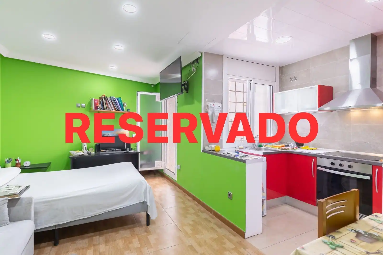 Cuina de Apartament en venda en Santa Coloma de Gramenet amb Aire condicionat, Calefacció i Traster