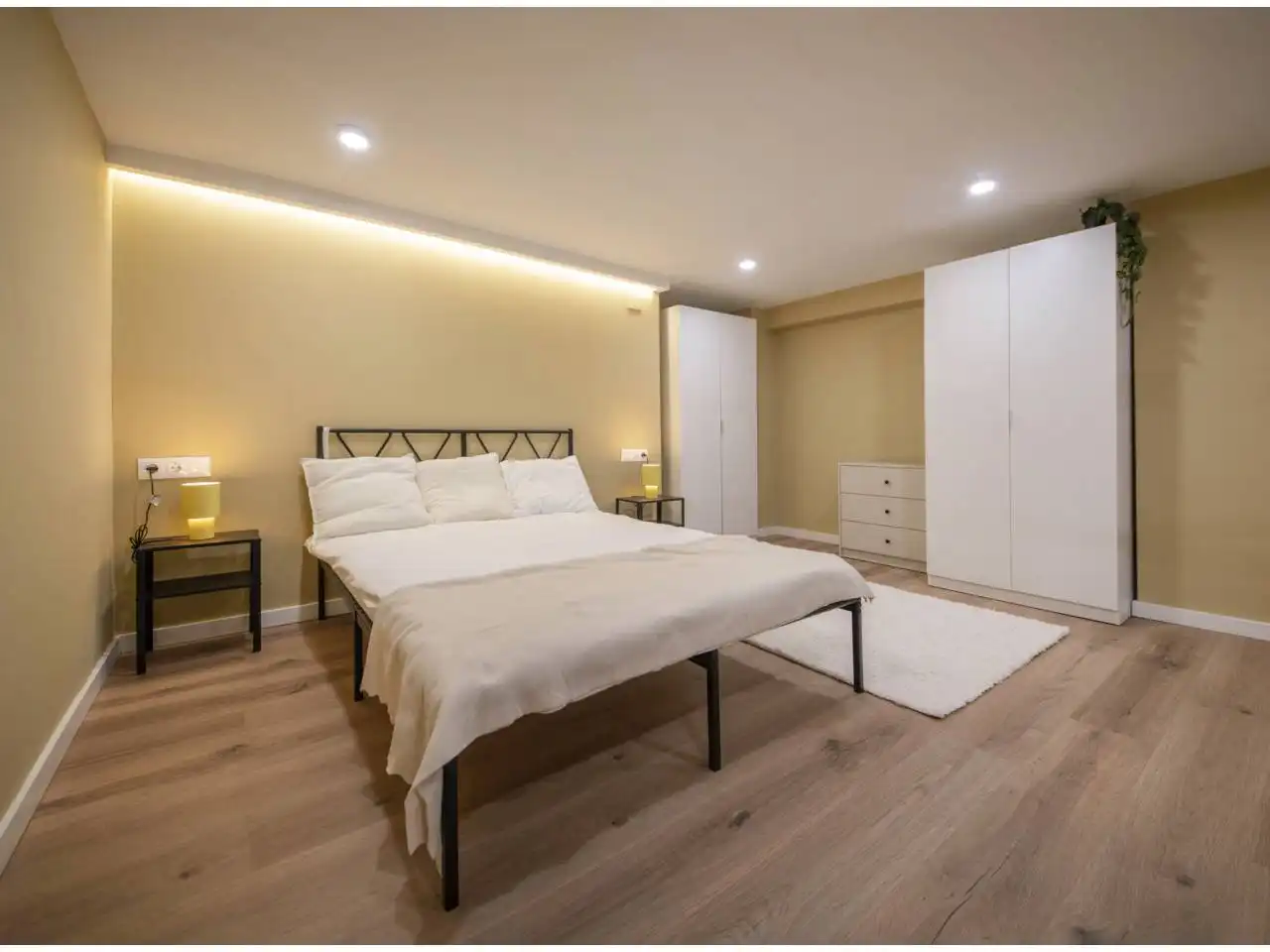 Habitación de Piso en venta en Barcelona con Amueblado