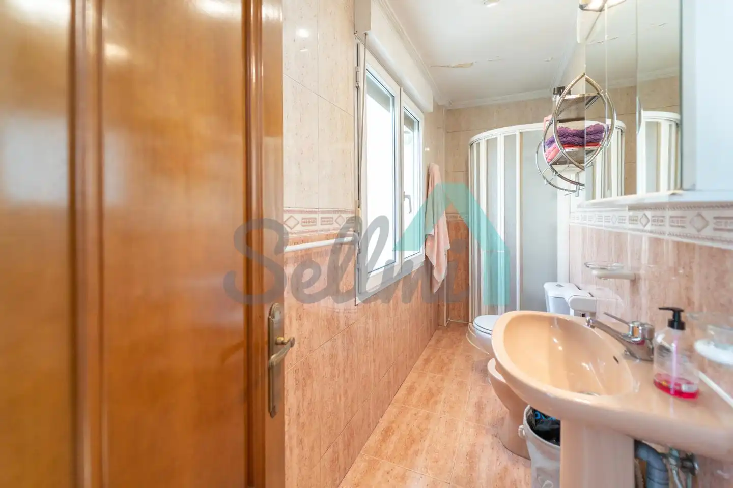 Badezimmer von Wohnung zum Verkauf in Oviedo  mit Heizung, Parkett und Terrasse