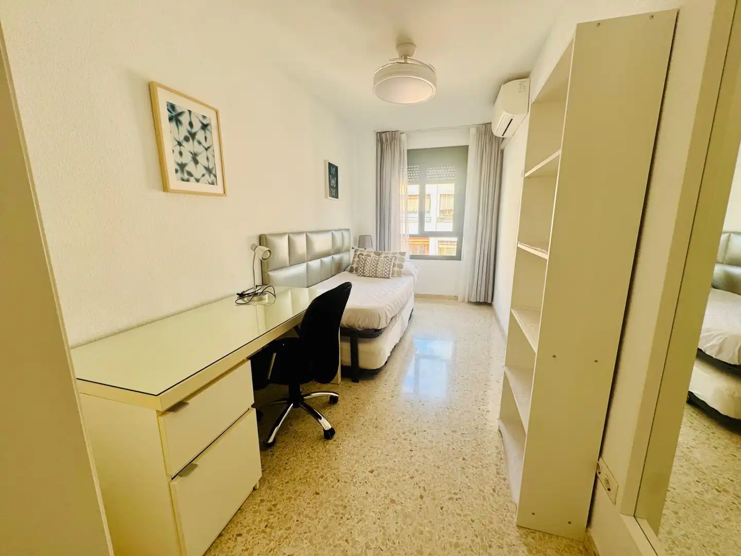 Schlafzimmer von Wohnung zur Miete in Málaga mit Klimaanlage und Möbliert