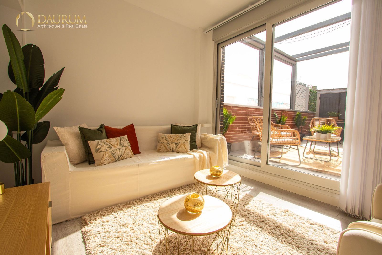 Sala d'estar de Àtic en venda en  Madrid Capital amb Aire condicionat, Traster i Piscina