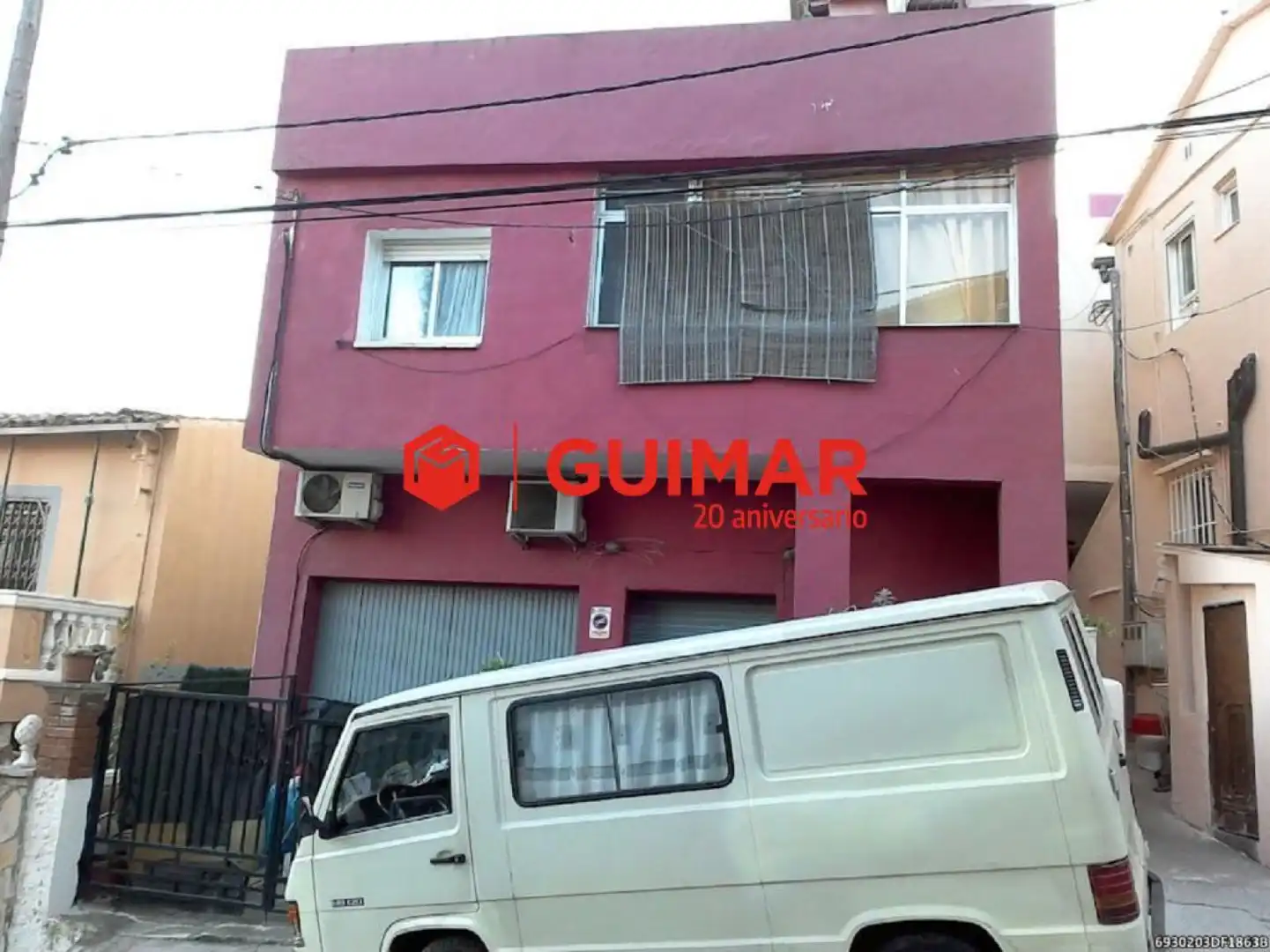 Exterior view of Houses for sale in Sant Vicenç Dels Horts