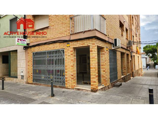 Local comercial en Alquiler en Major en Santa Bàrbara
